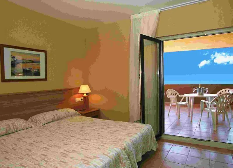 Apartamentos Beach & Golf Resort Pals 0*,  Spanje